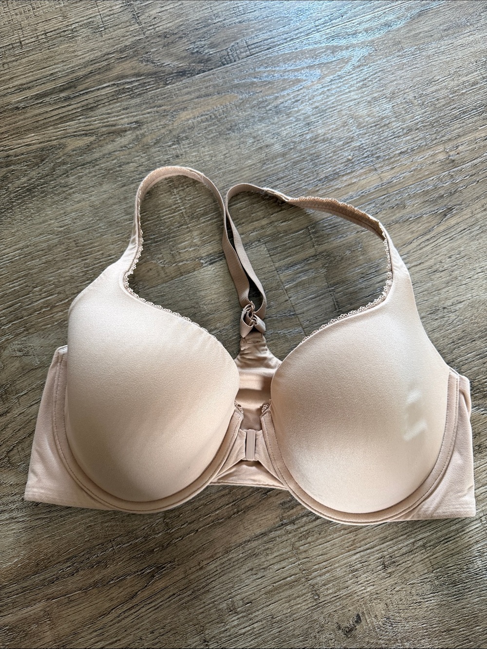 Victoria's Secret Smooth Light Beige T-Shirt Bra